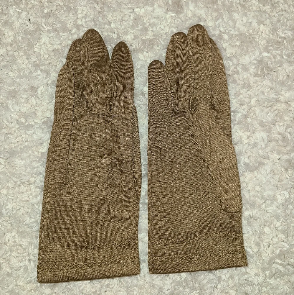 Brown Gloves Vintage Style